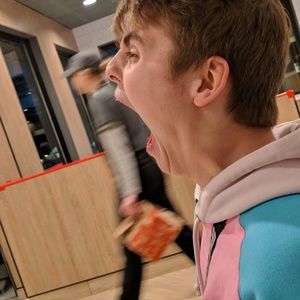 Meet your Posher, Gary